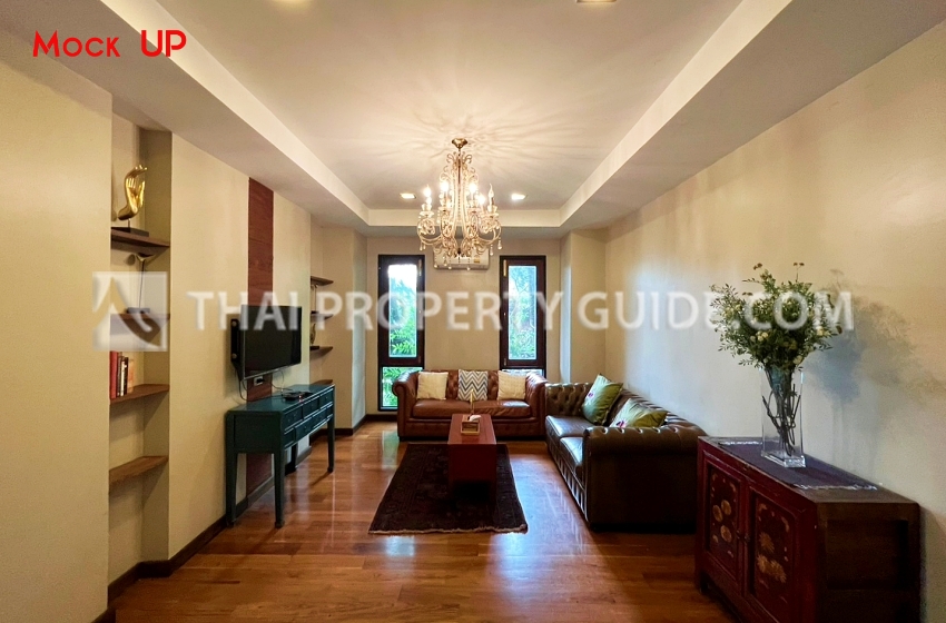 House with Private Pool in Sukhumvit 